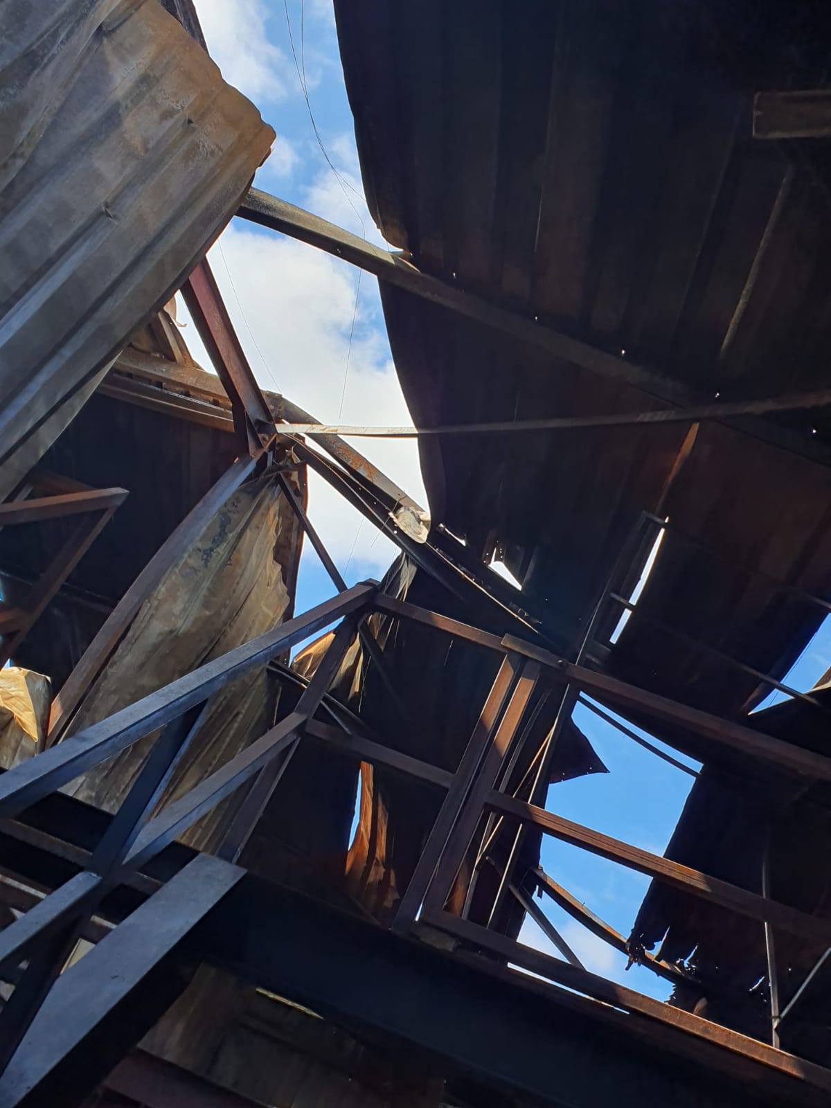 S & T Projects and Roofing Specialists