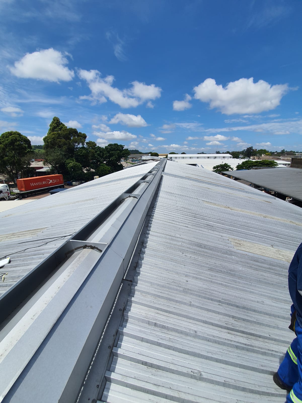 S & T Projects and Roofing Specialists